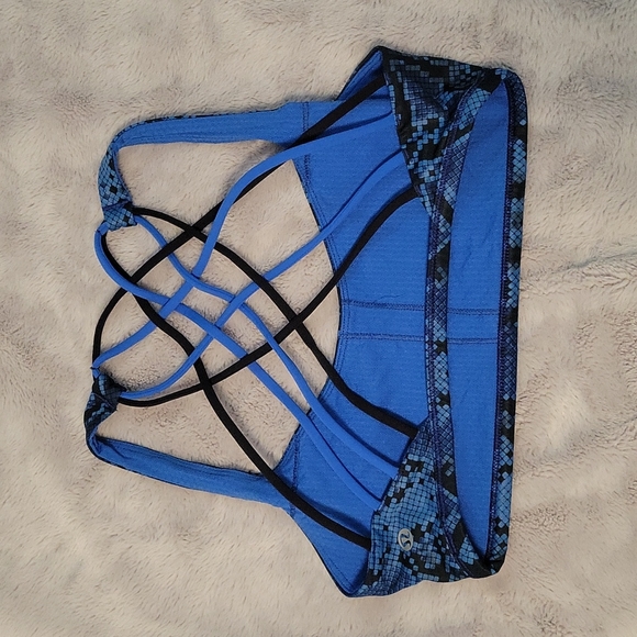 Lululemon - Free To Be Bra - Wild - Size 6 - Picture 2 of 3